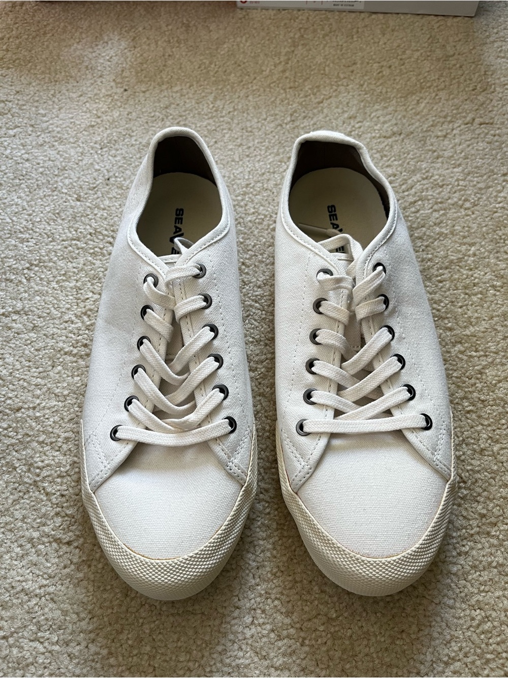 W’s sz 9 SeaVees Monterey Sneakers